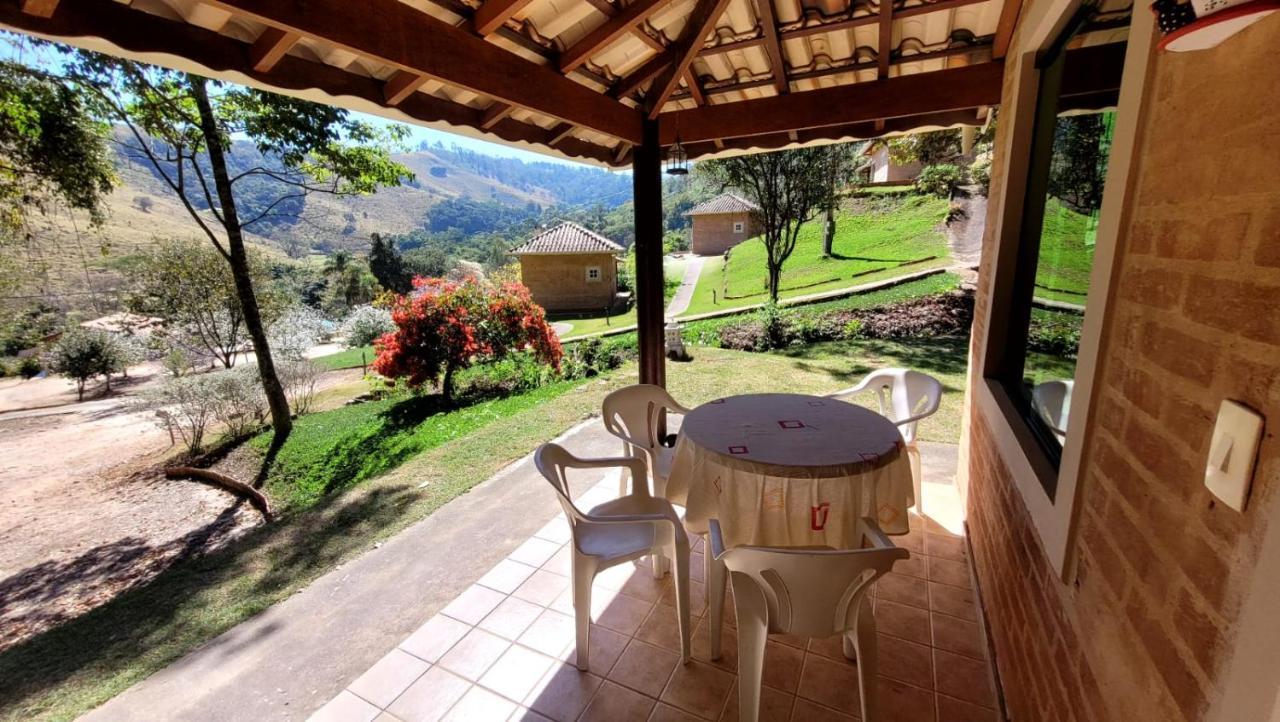 Recanto Dos Beija Flores, Chale Bougainville Monte Alegre do Sul Exterior photo